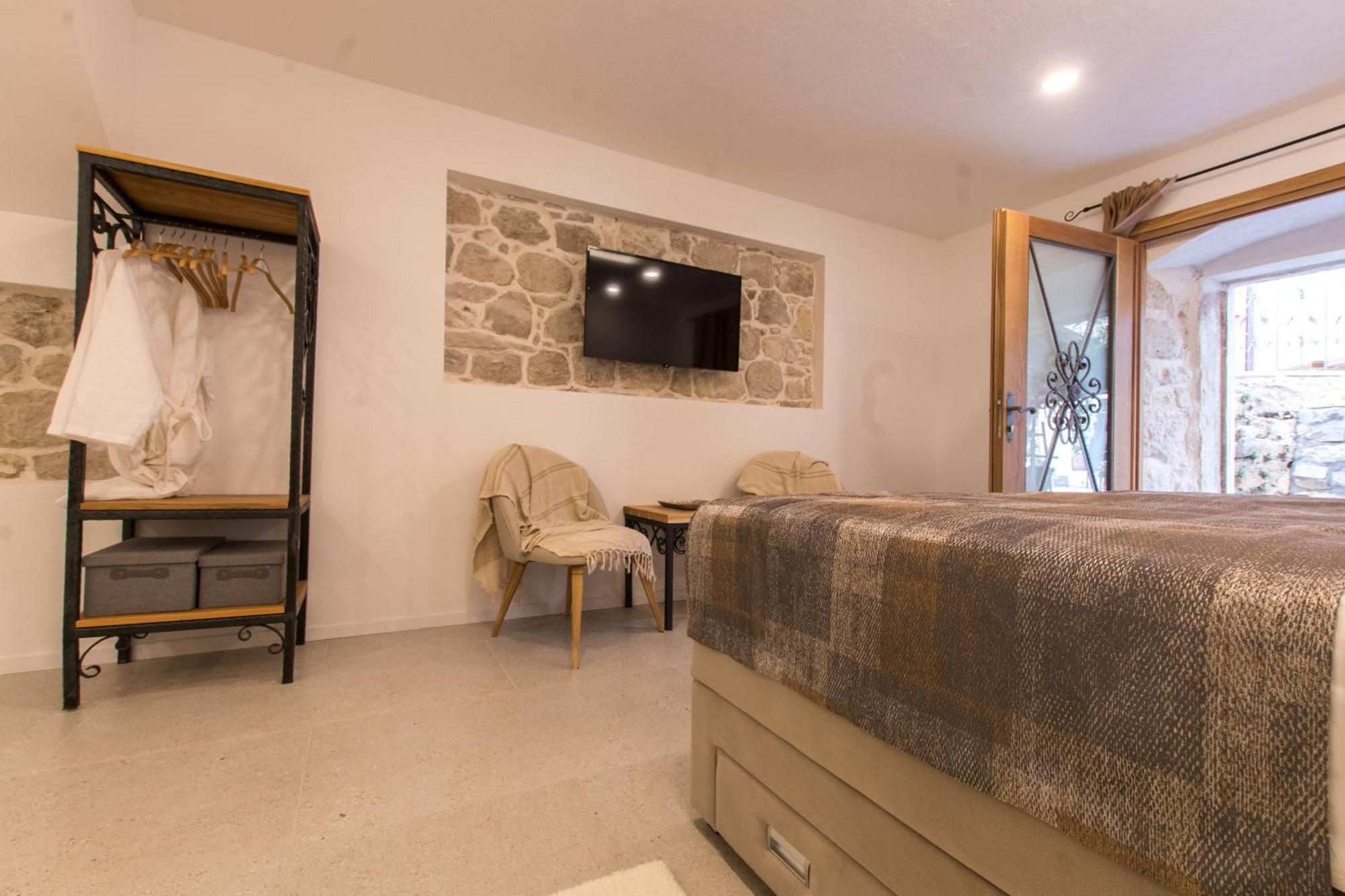 Luxury Rooms Palace B&B Makarska Eksteriør billede