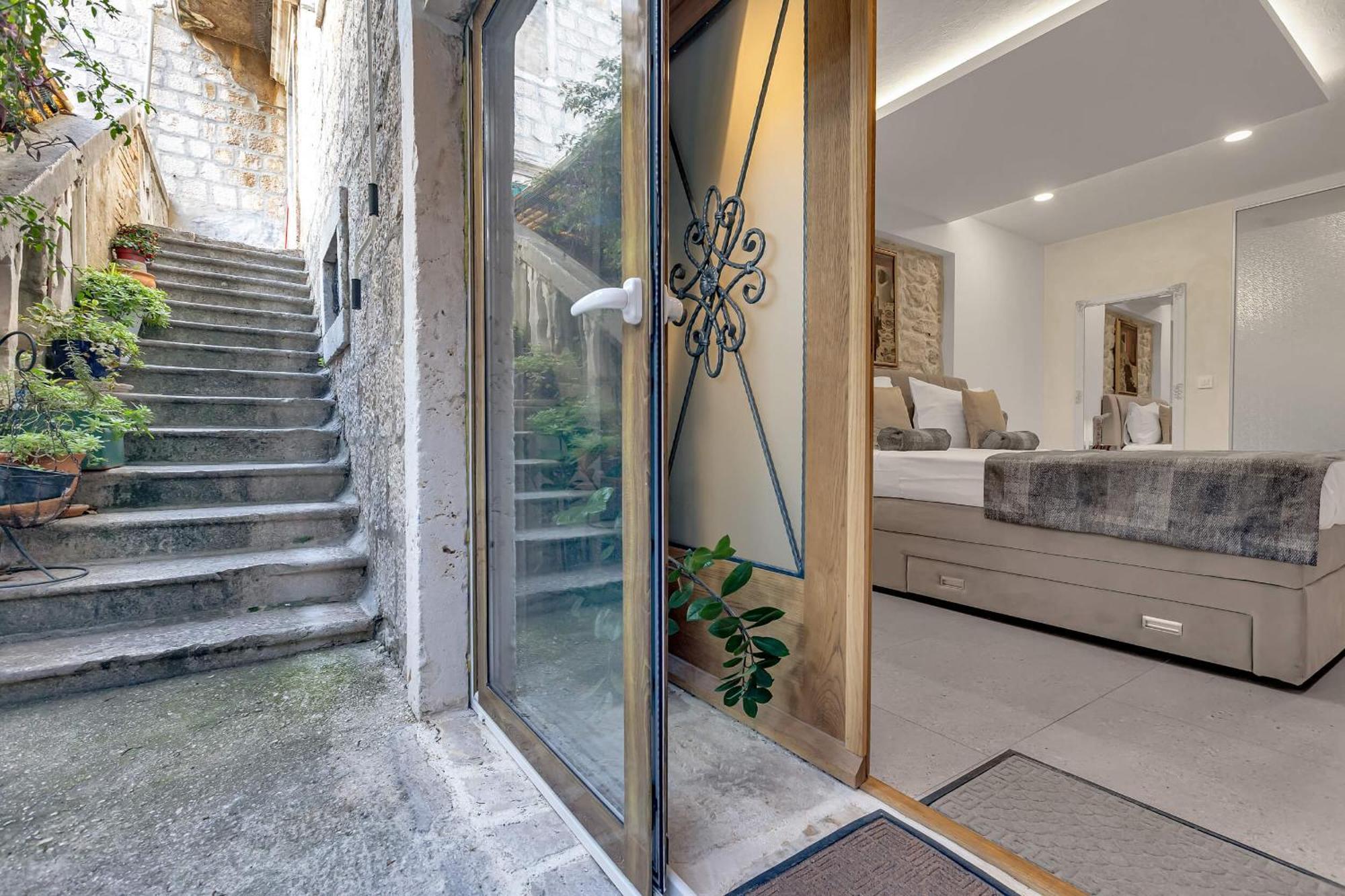 Luxury Rooms Palace B&B Makarska Eksteriør billede