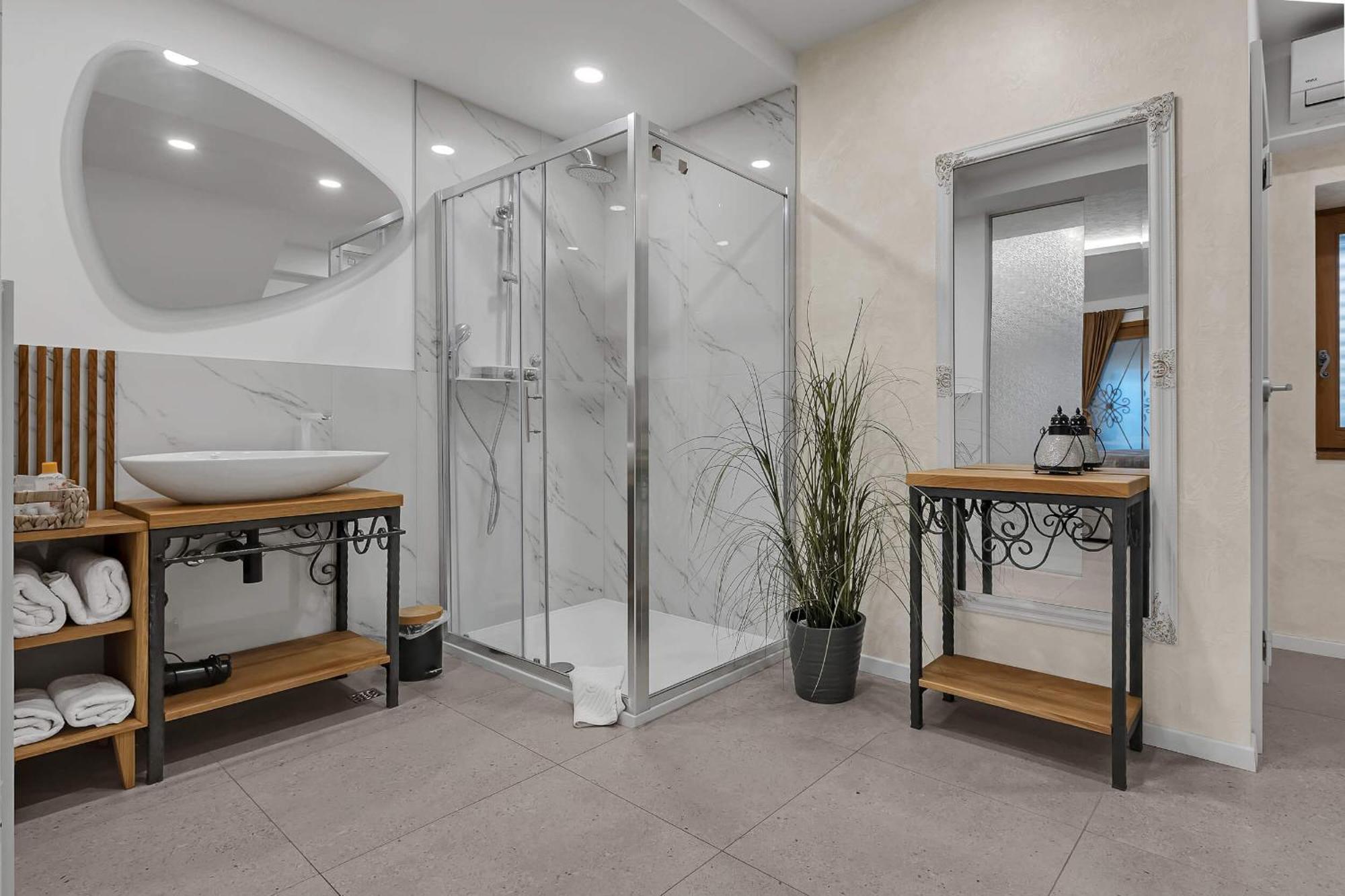 Luxury Rooms Palace B&B Makarska Eksteriør billede