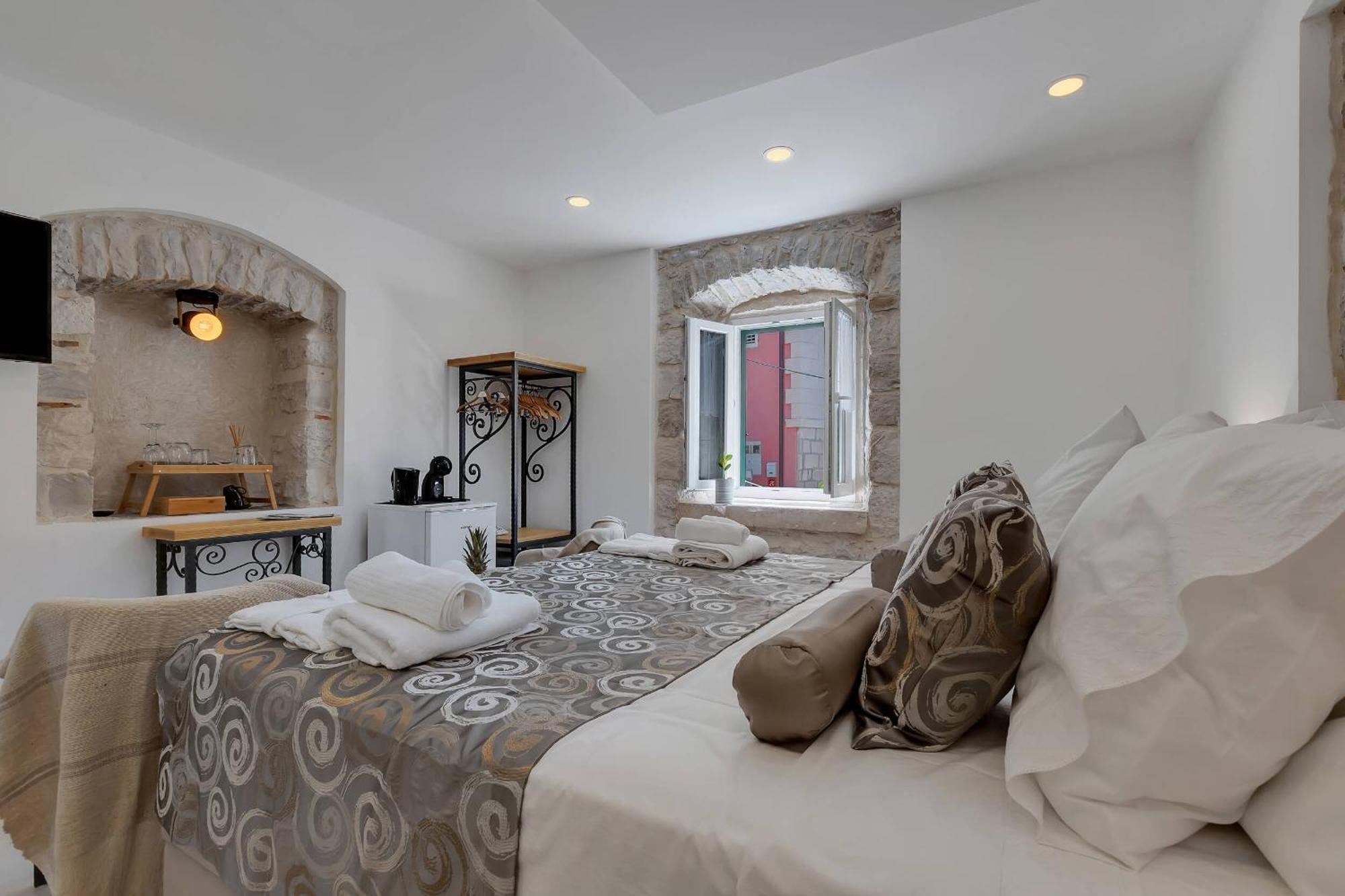 Luxury Rooms Palace B&B Makarska Eksteriør billede