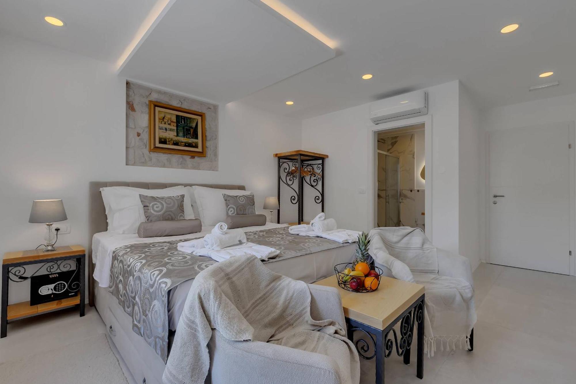 Luxury Rooms Palace B&B Makarska Eksteriør billede
