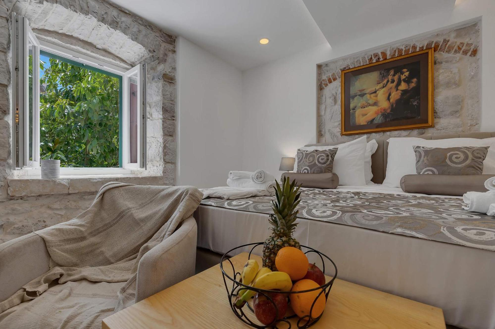 Luxury Rooms Palace B&B Makarska Eksteriør billede